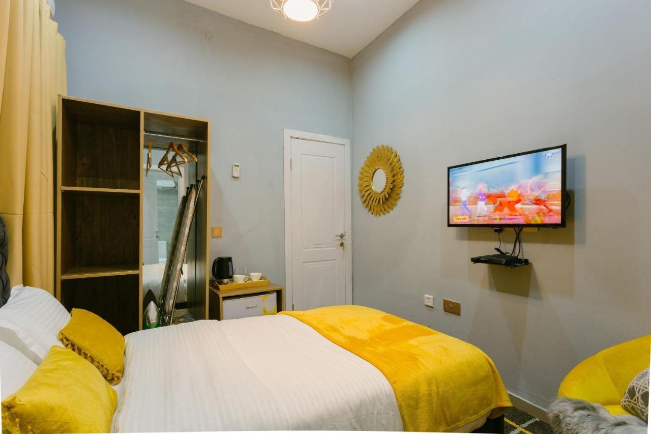 The Avery Suites, East Legon Акра Екстериор снимка