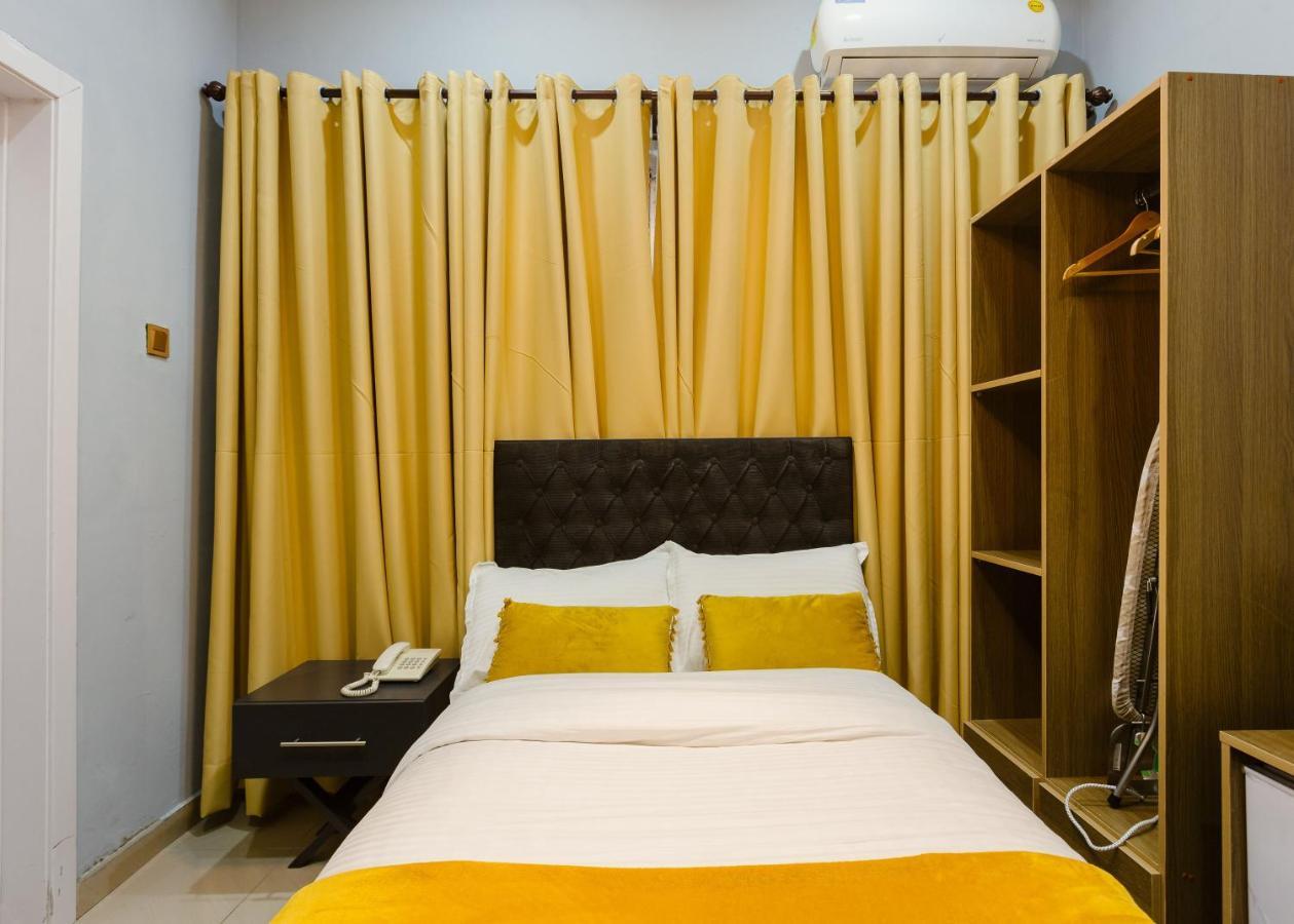 The Avery Suites, East Legon Акра Екстериор снимка