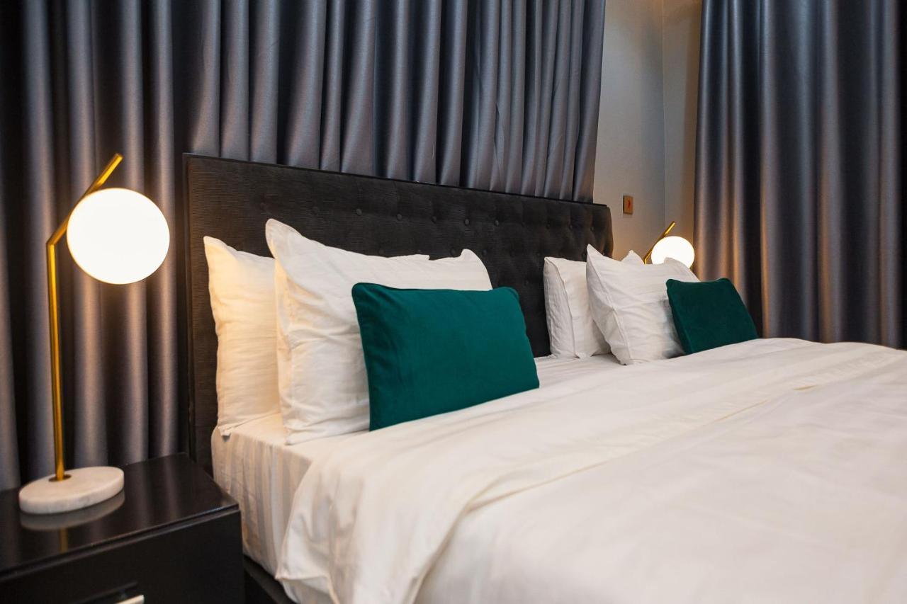 The Avery Suites, East Legon Акра Екстериор снимка