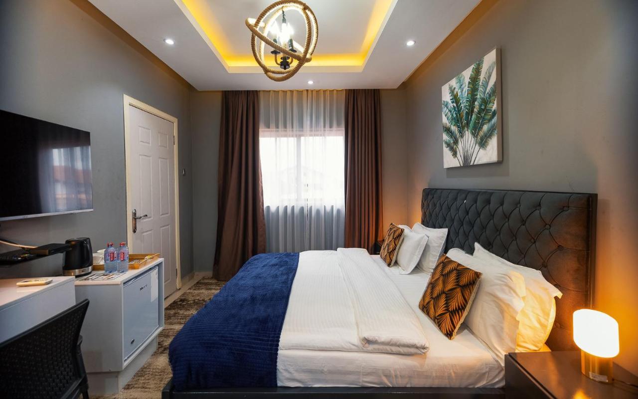 The Avery Suites, East Legon Акра Екстериор снимка